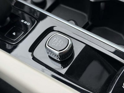 2023 Volvo XC60 B5 Plus Dark Theme