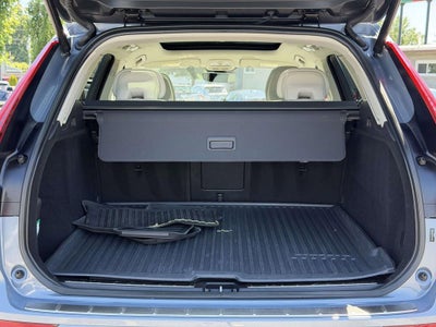 2024 Volvo XC60 B5 Plus Dark Theme