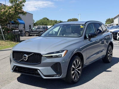2024 Volvo XC60 B5 Plus Dark Theme