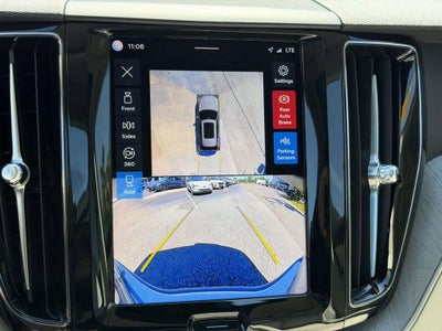 2024 Volvo XC60 B5 Plus Dark Theme