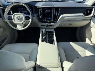 2023 Volvo XC60 B5 Plus Bright Theme