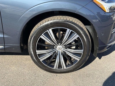 2023 Volvo XC60 B5 Plus Bright Theme