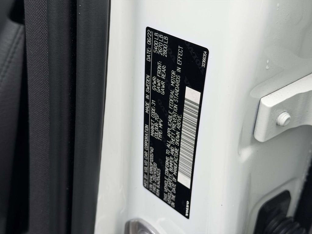 2023 Volvo XC60 B5 Plus Bright Theme