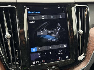 2023 Volvo XC60 B5 Plus Bright Theme