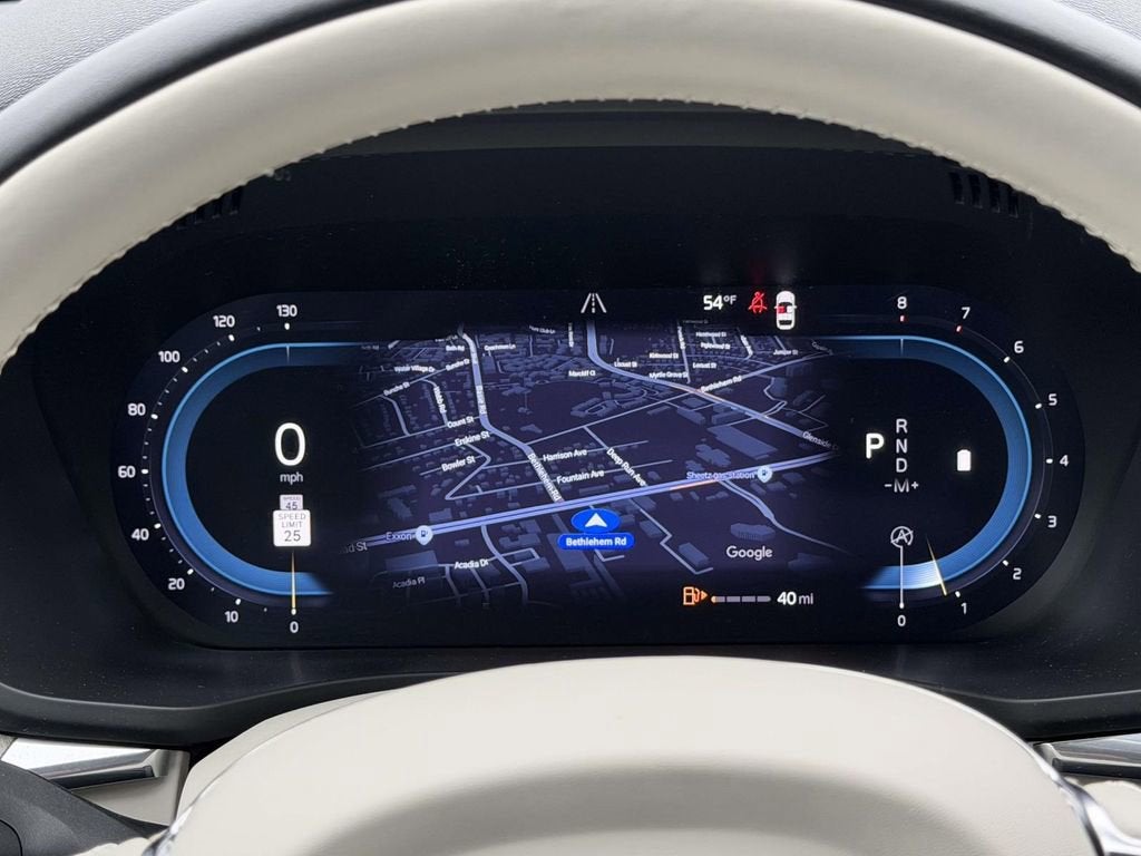 2023 Volvo XC60 B5 Plus Bright Theme