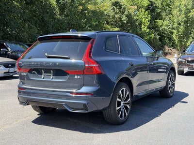 2023 Volvo XC60 B5 Plus Dark Theme