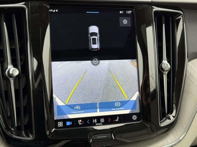 2023 Volvo XC60 B5 Plus Dark Theme