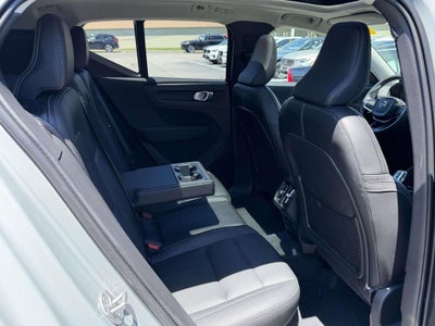 2025 Volvo XC40 B5 Plus Dark Theme