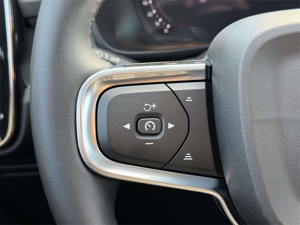 2026 Volvo XC40 Plus