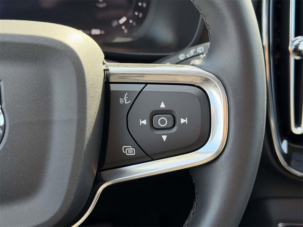 2026 Volvo XC40 Plus