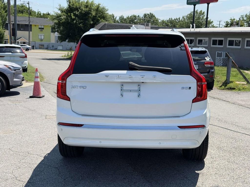 2025 Volvo XC90 B5 Plus