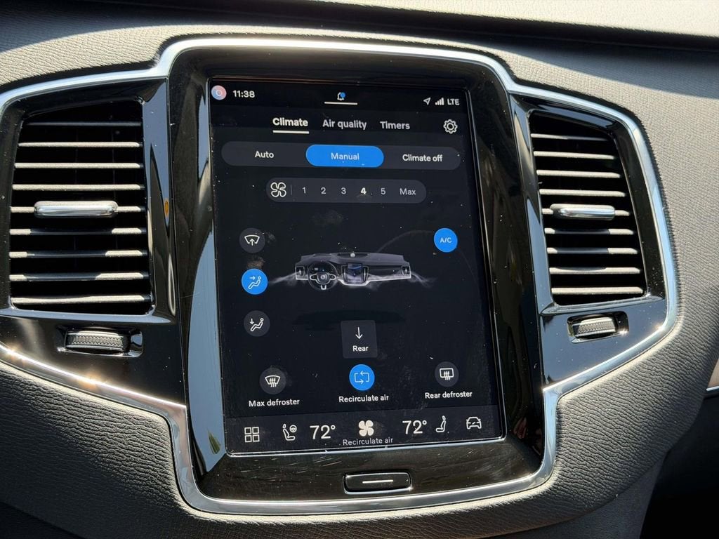 2025 Volvo XC90 B5 Plus