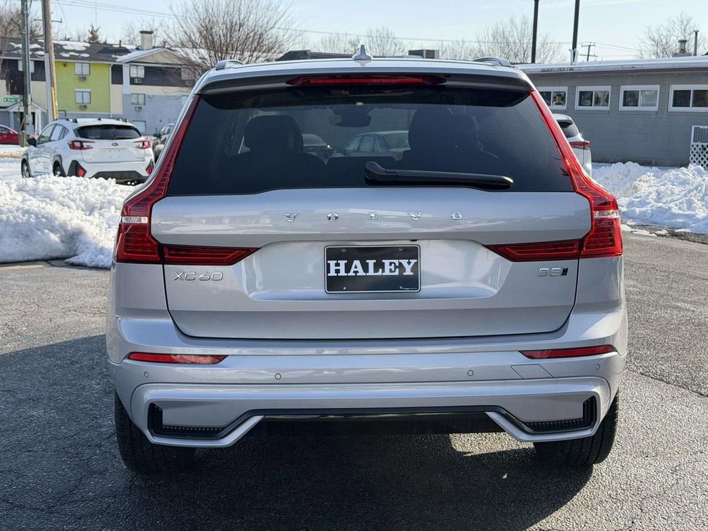 2025 Volvo XC60 B5 Plus