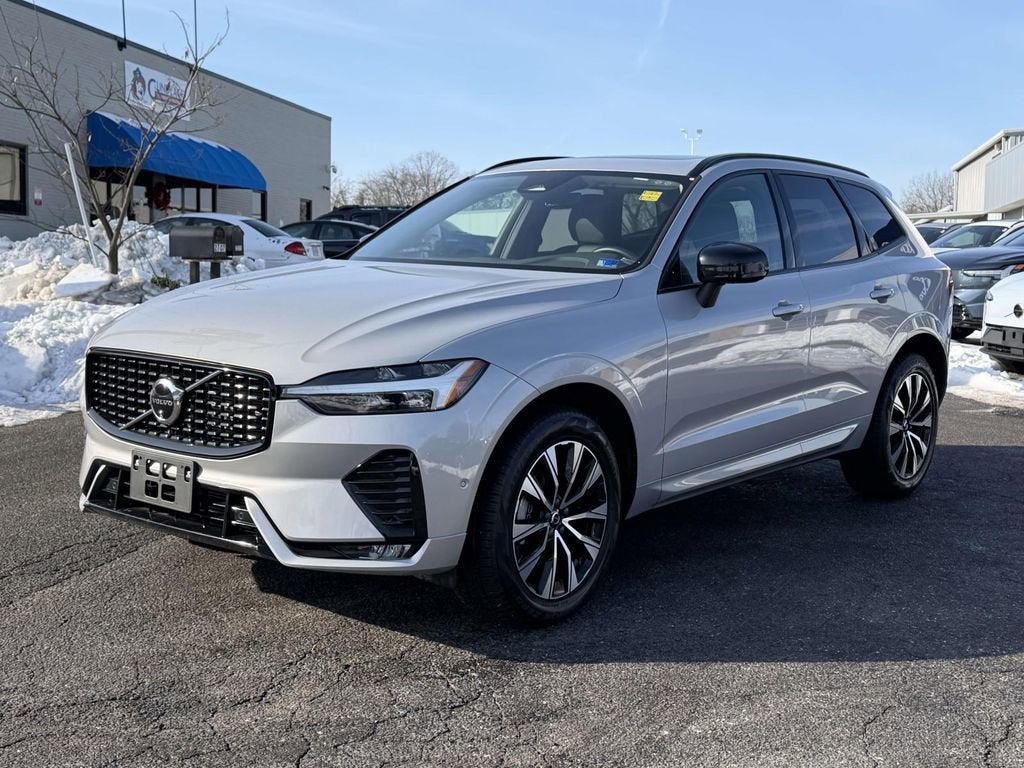 2025 Volvo XC60 B5 Plus