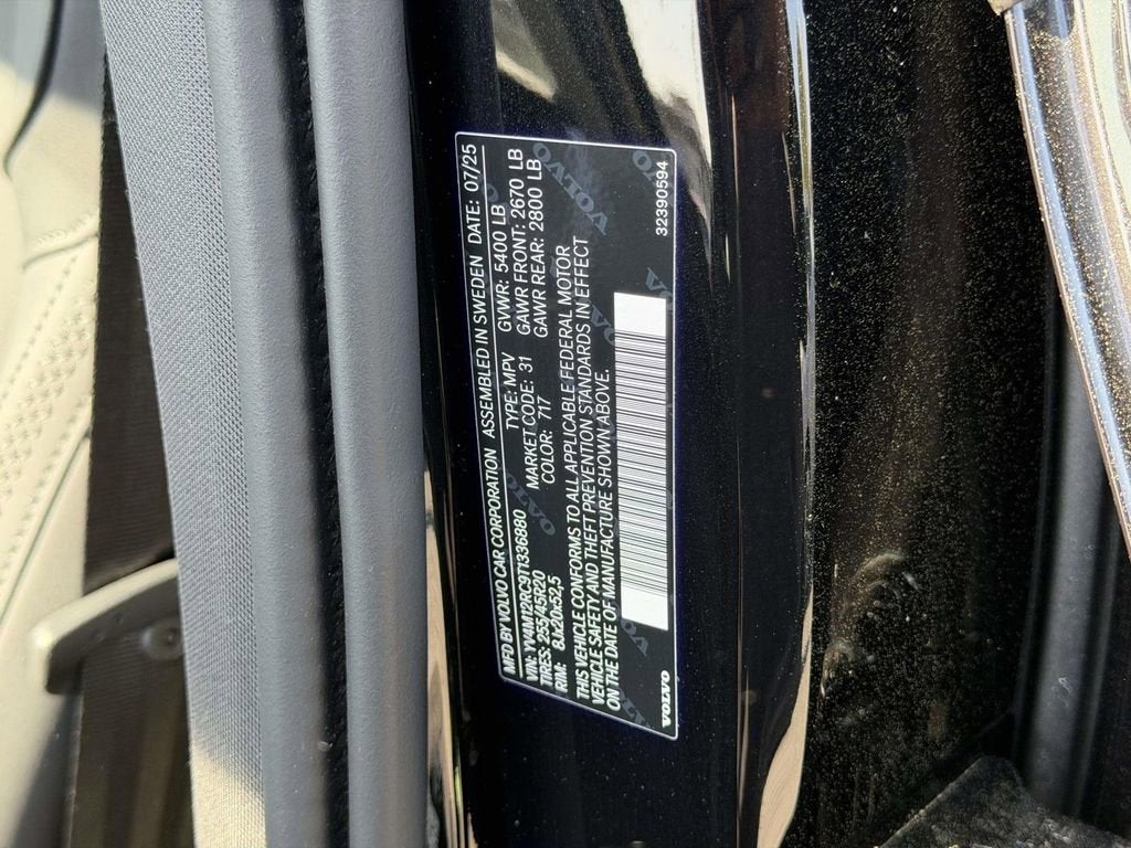 2026 Volvo XC60 Plus