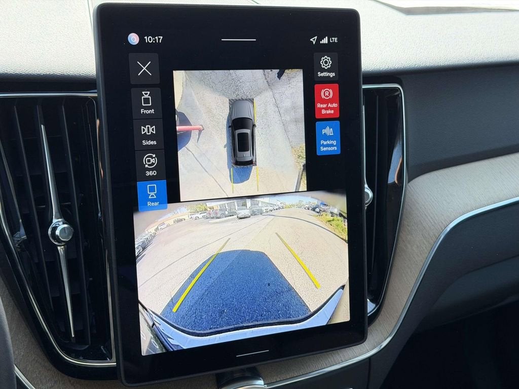 2026 Volvo XC60 Plus