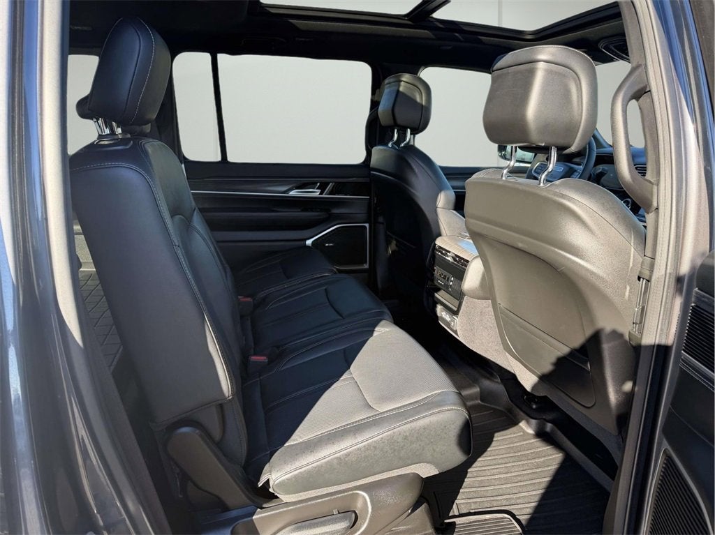 2023 Jeep Wagoneer Series II