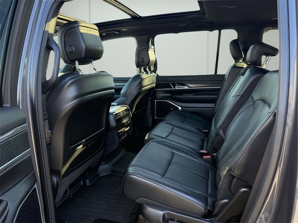 2023 Jeep Wagoneer Series II