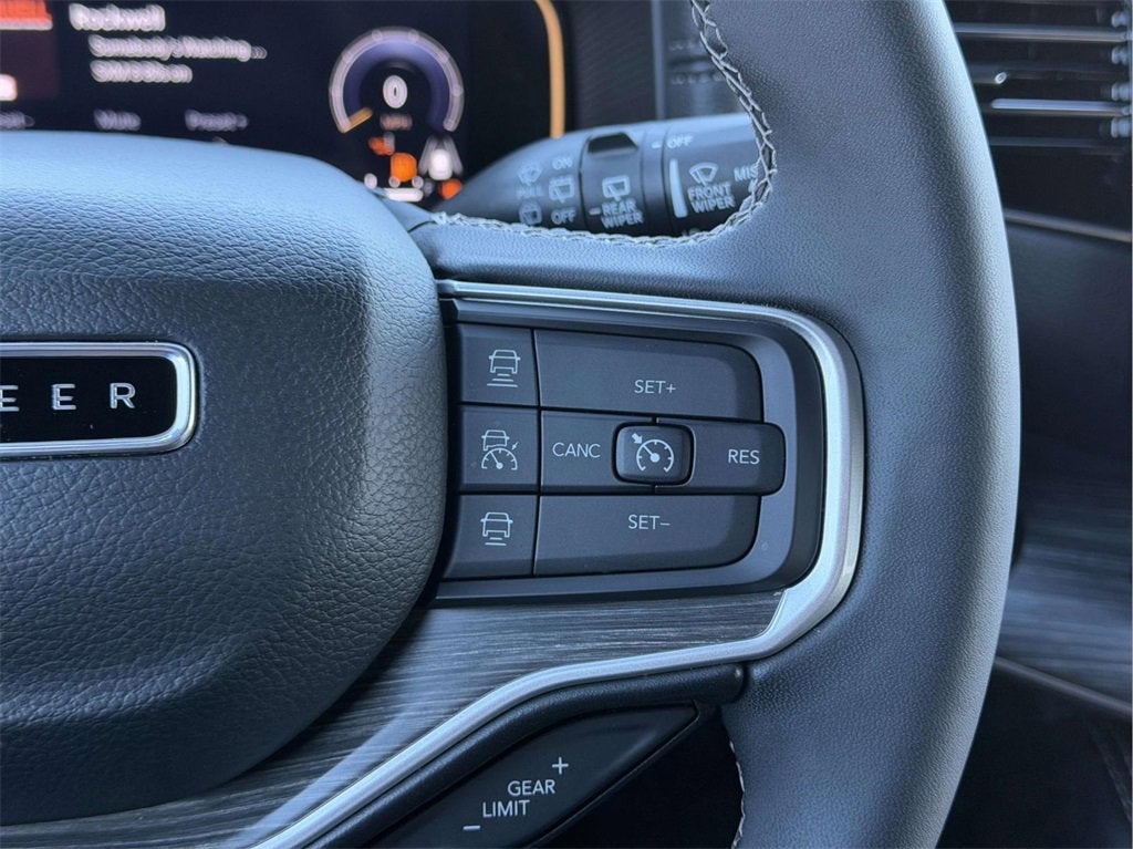 2023 Jeep Wagoneer Series II