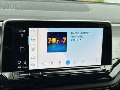 2025 Volkswagen Atlas Cross Sport 2.0T SE w/Technology