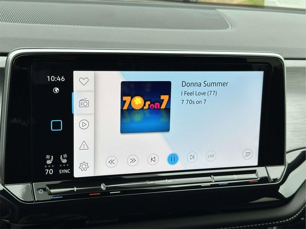 2025 Volkswagen Atlas Cross Sport 2.0T SE w/Technology