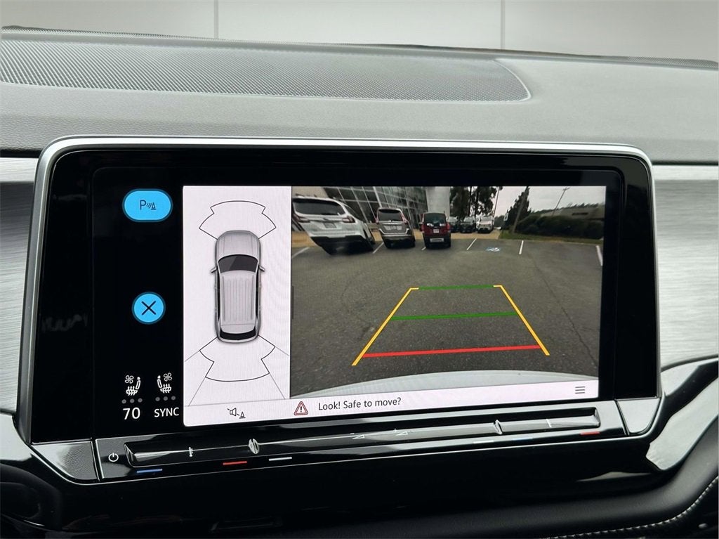 2025 Volkswagen Atlas Cross Sport 2.0T SE w/Technology