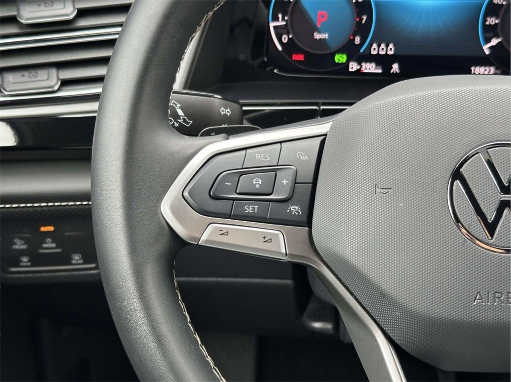 2025 Volkswagen Atlas Cross Sport 2.0T SE w/Technology