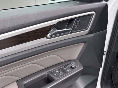 2023 Volkswagen Atlas 2.0T SE w/Technology