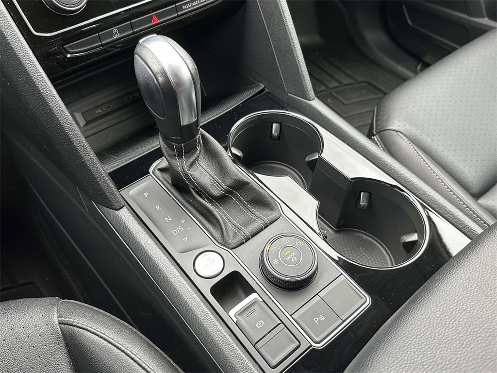 2023 Volkswagen Atlas 2.0T SE w/Technology