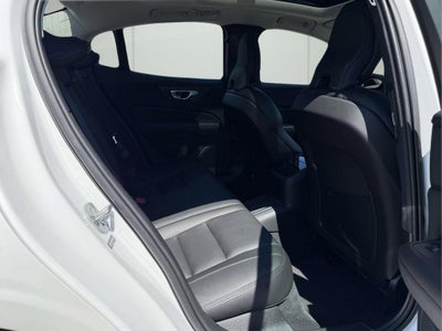 2023 Volvo S60 Recharge Plug-In Hybrid T8 Plus Dark Theme