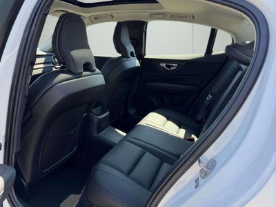 2023 Volvo S60 Recharge Plug-In Hybrid T8 Plus Dark Theme