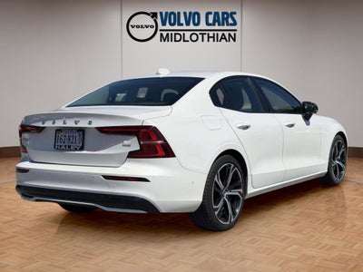 2023 Volvo S60 Recharge Plug-In Hybrid T8 Plus Dark Theme