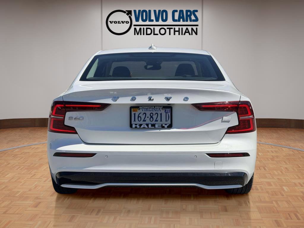 2023 Volvo S60 Recharge Plug-In Hybrid T8 Plus Dark Theme