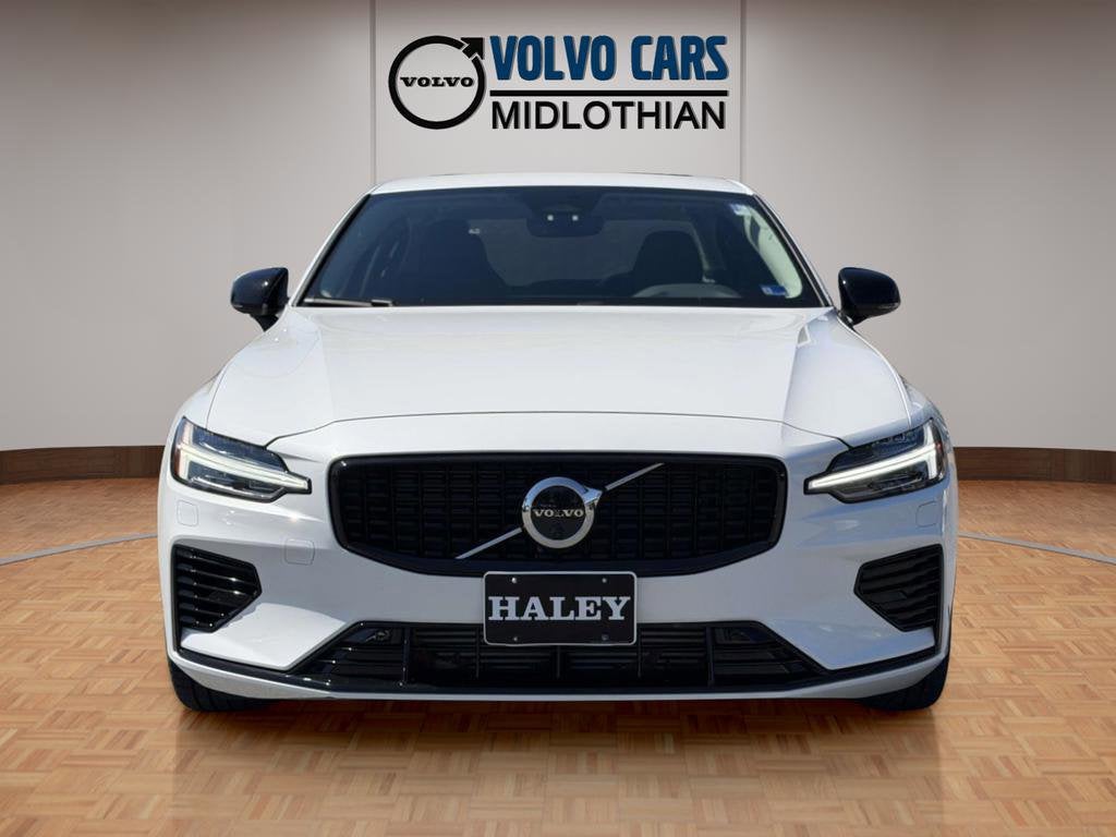 2023 Volvo S60 Recharge Plug-In Hybrid T8 Plus Dark Theme