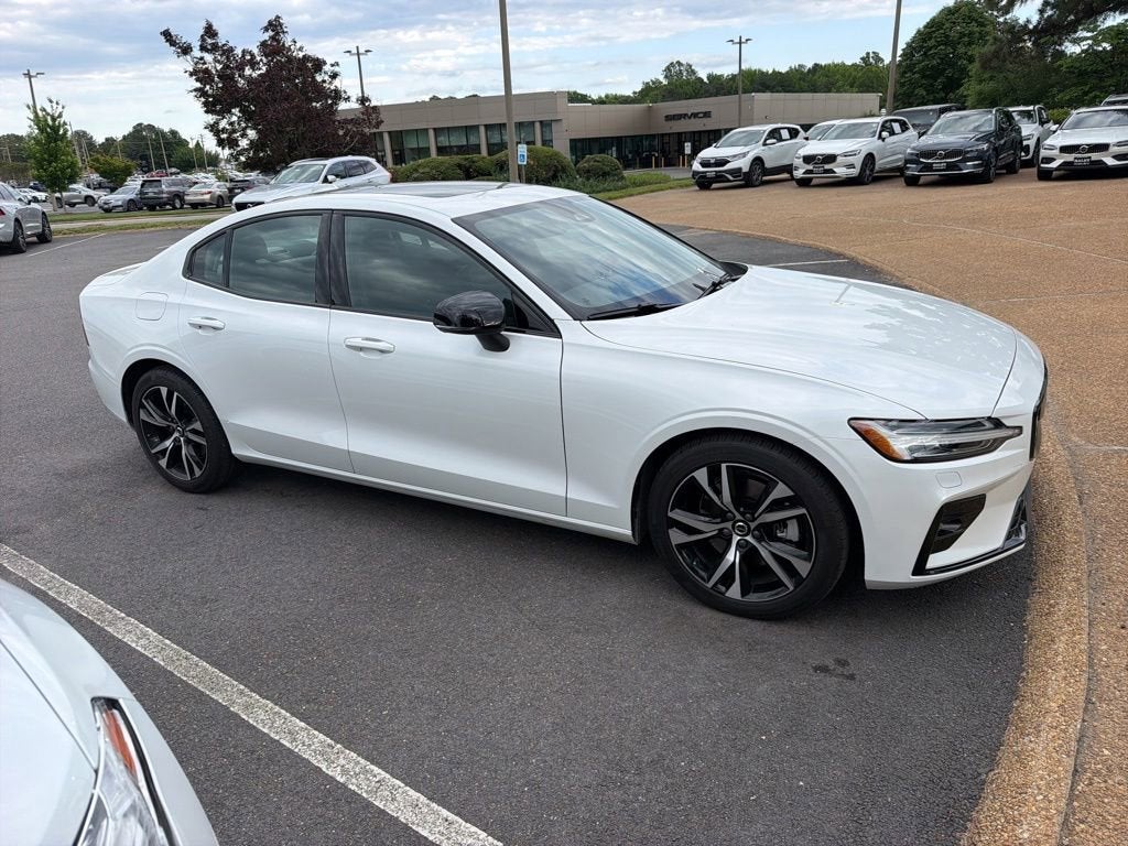 2025 Volvo S60 B5 Core