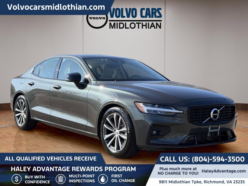 2022 Volvo S60 B5 Momentum