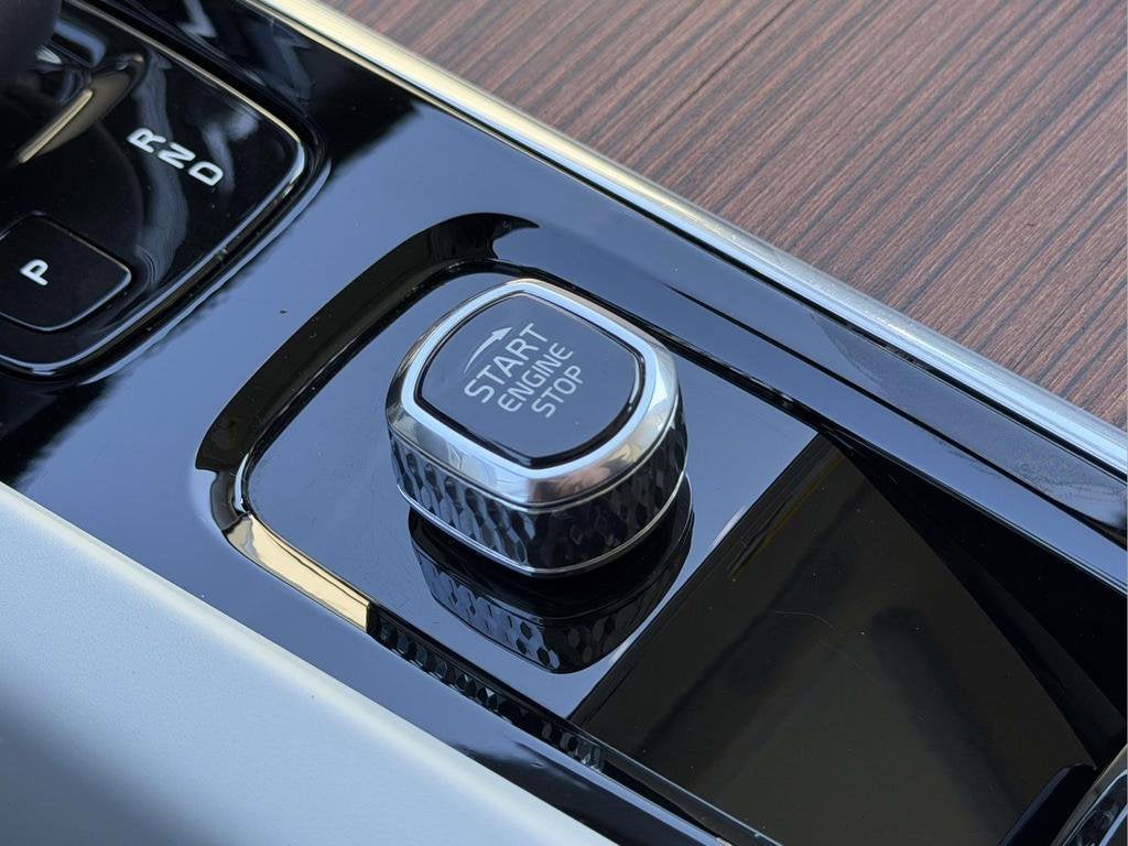 2022 Volvo S60 B5 Momentum