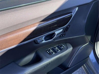 2018 Volvo S90 T6 Momentum