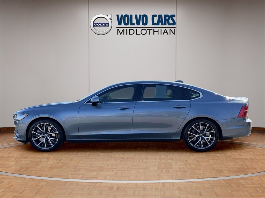 2018 Volvo S90 T6 Momentum