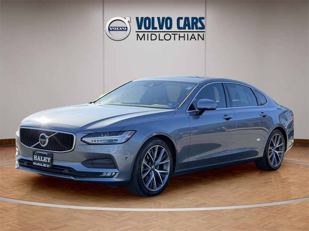 2018 Volvo S90 T6 Momentum