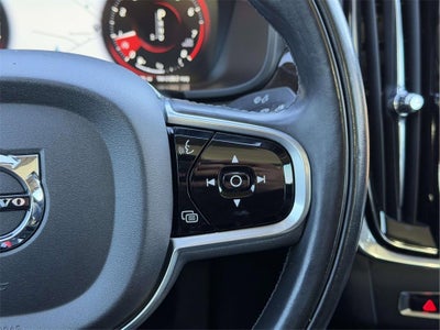 2018 Volvo S90 T6 Momentum