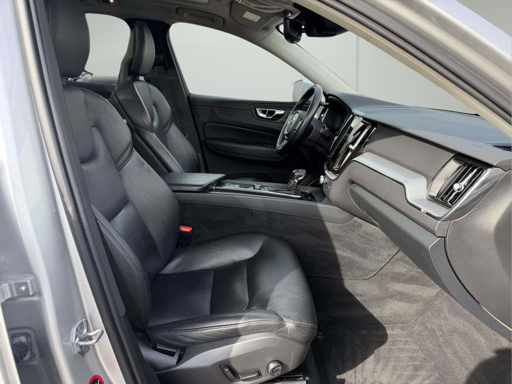2018 Volvo XC60 T5 Momentum