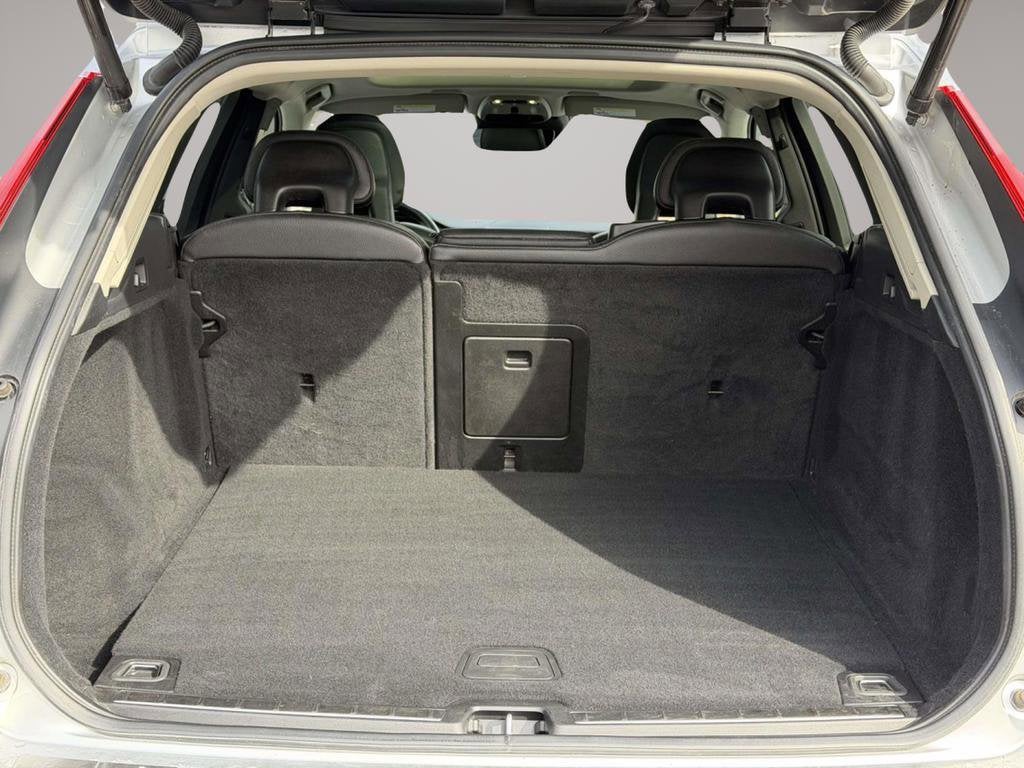 2018 Volvo XC60 T5 Momentum