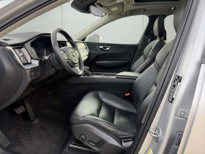 2018 Volvo XC60 T5 Momentum