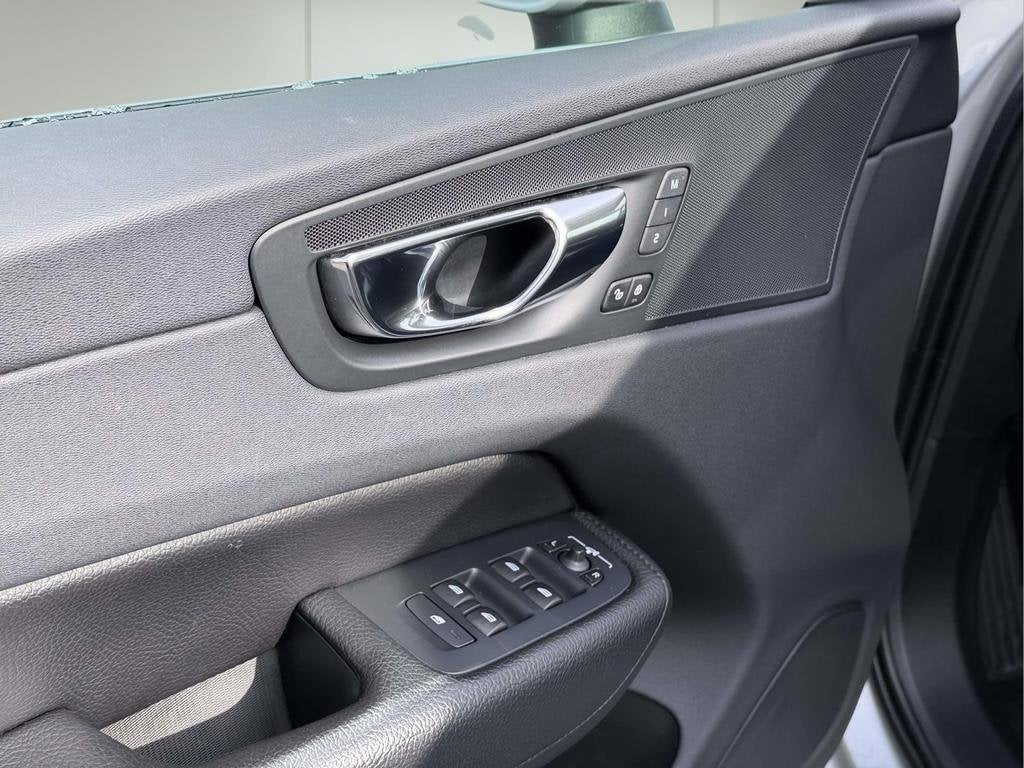 2018 Volvo XC60 T5 Momentum