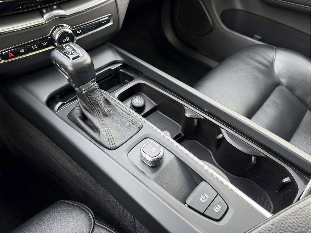 2018 Volvo XC60 T5 Momentum