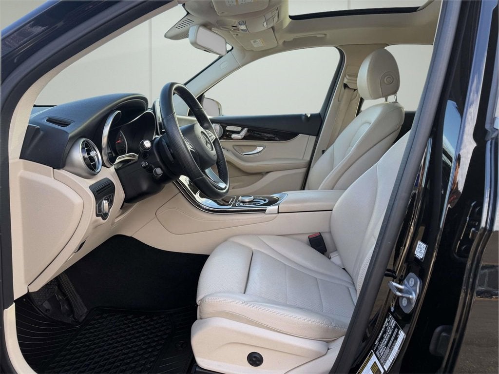 2019 Mercedes-Benz GLC GLC 300