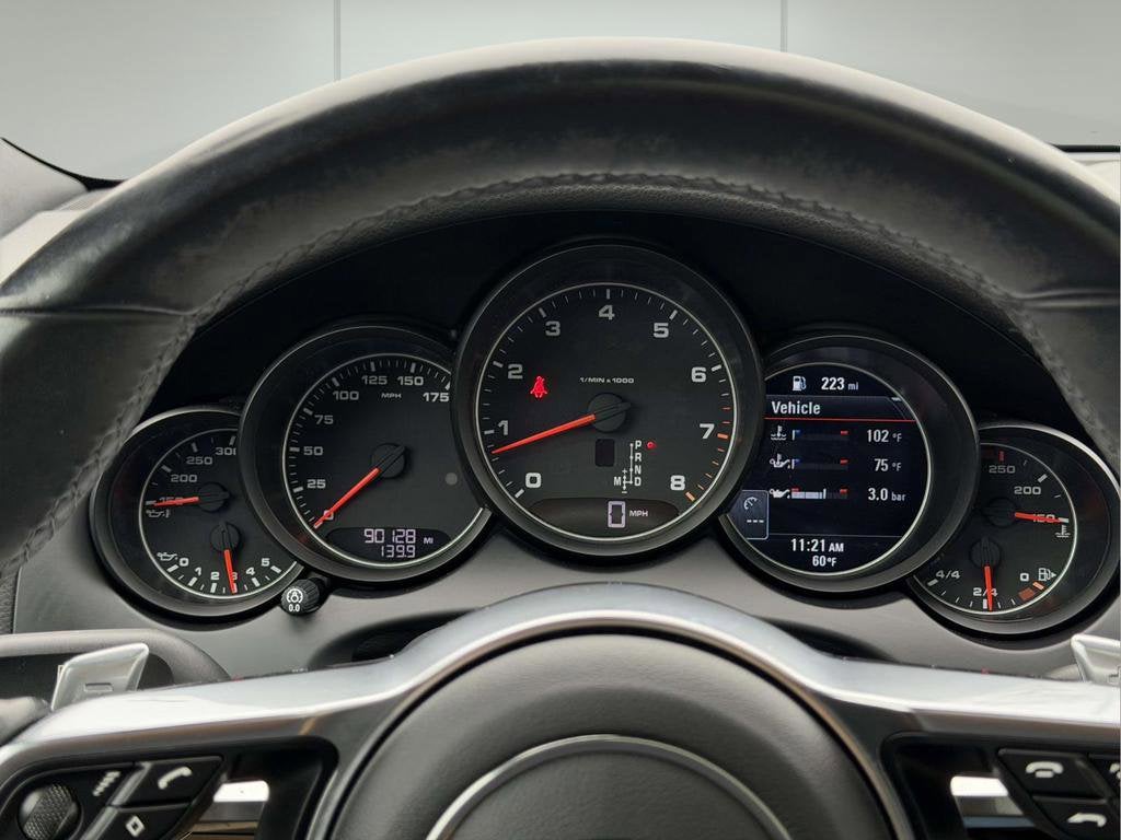 2016 Porsche Cayenne Base