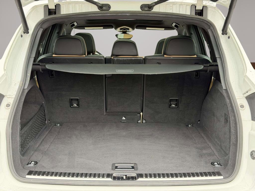 2016 Porsche Cayenne Base