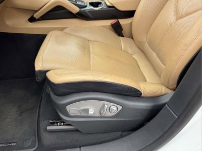 2016 Porsche Cayenne Base